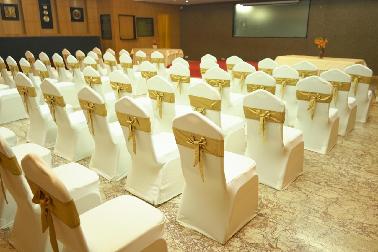 The Metroplace Hotels Inside Ascendas It Park Taramani Madras Buitenkant foto