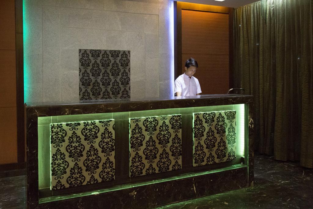 The Metroplace Hotels Inside Ascendas It Park Taramani Madras Buitenkant foto